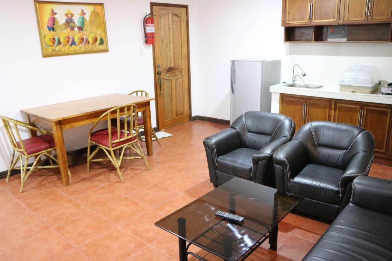 Badladz Staycation Condos Puerto Galera Zewnętrze zdjęcie