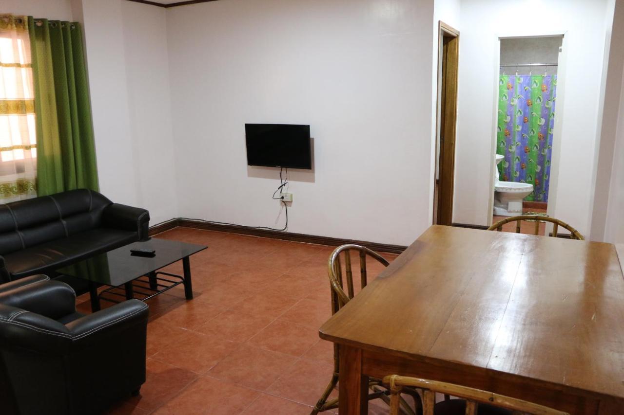 Badladz Staycation Condos Puerto Galera Zewnętrze zdjęcie
