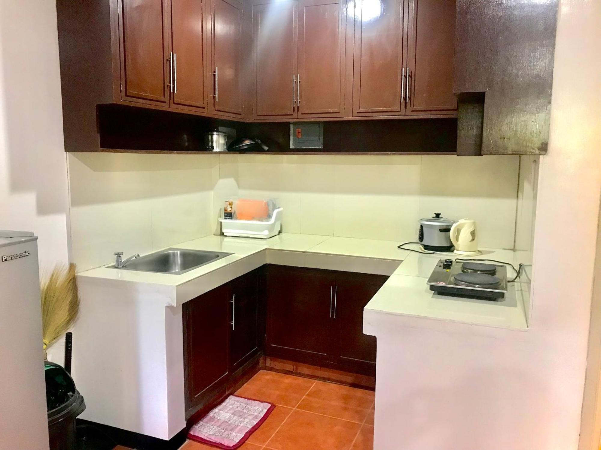 Badladz Staycation Condos Puerto Galera Zewnętrze zdjęcie