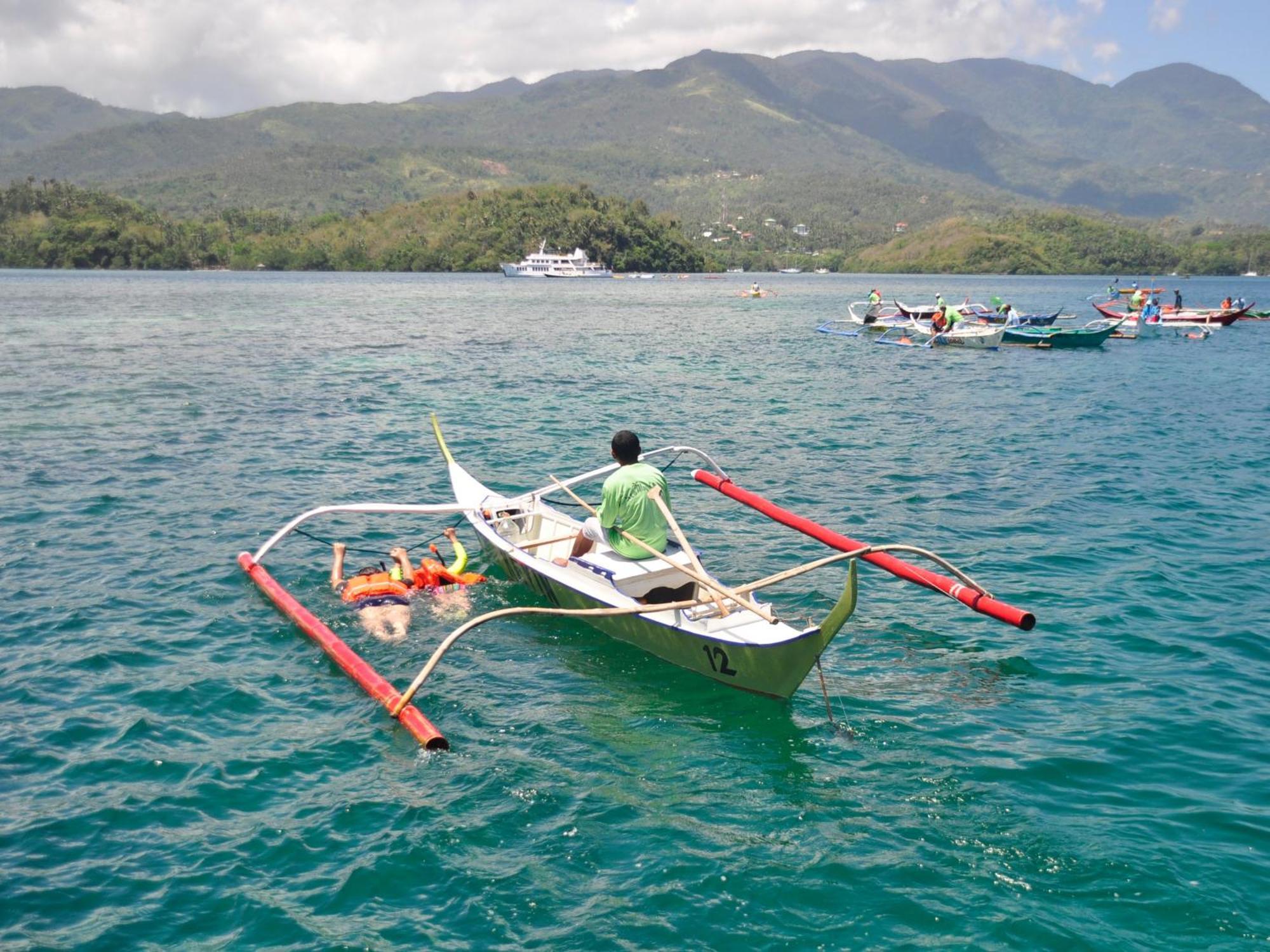 Badladz Staycation Condos Puerto Galera Zewnętrze zdjęcie