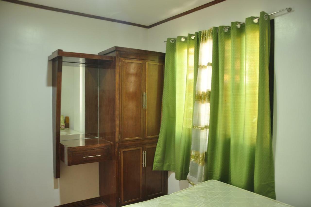 Badladz Staycation Condos Puerto Galera Zewnętrze zdjęcie